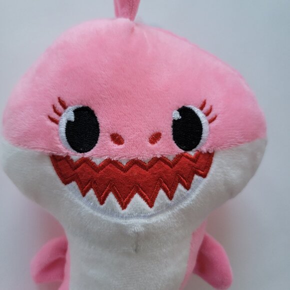 Pink Baby Shark plushie, new - Picture 2 of 8